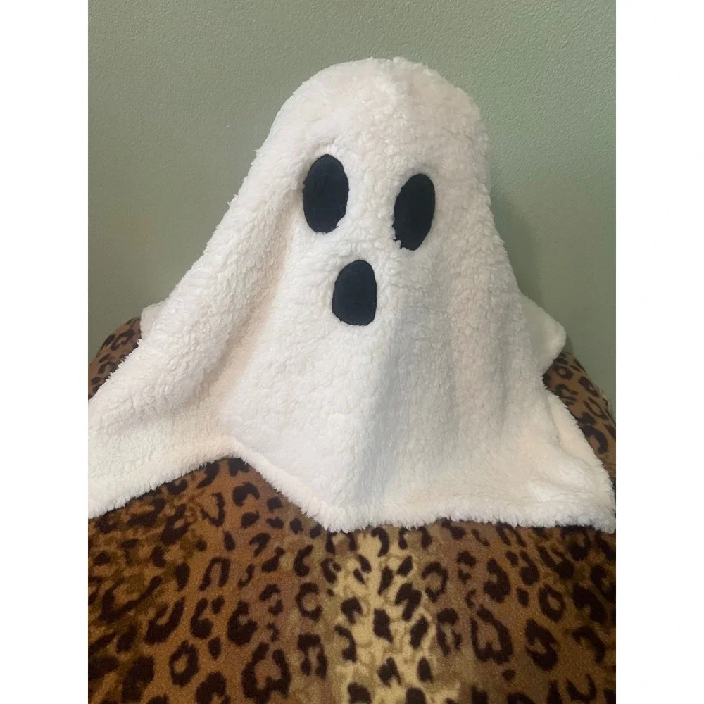 White Sherpa Ghost Plush Halloween Holidays Decor Pillow NEW